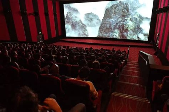 Experience the Magic of Xinema Saenz: A Premier Cinematic Destination